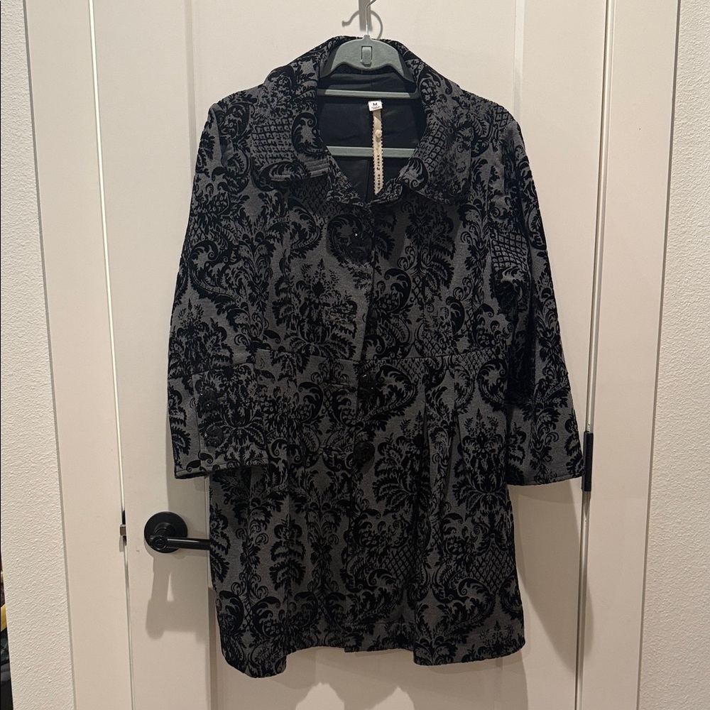 Uncle Frank Ladies Jacket.  Size M.  Black/Grey. Button Front. Poly Blend.